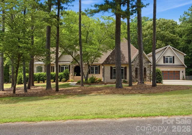 Homes for sale in Chester, SC | 2894 Lakeshore Dr, Chester, SC 29706 | MLS# 4393465