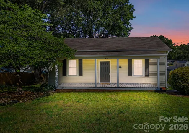 Photo 1 of Single family home for sale at 306 York Ave, Kannapolis, NC 28083 | MLS# 4393468 | Listing updated on 2026-08-31