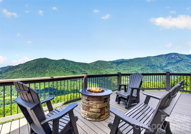 Photo 5 of Single family home for sale at 25 N Forest Dr, Marion, NC 28752 | MLS# 4393492 | Listing updated on 2026-07-23