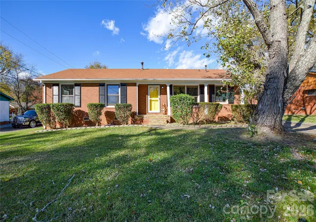 Photo 1 of Single family home for sale at 9313 Trinity Rd, Charlotte, NC 28216 | MLS# 4393503 | Listing updated on 2026-08-31