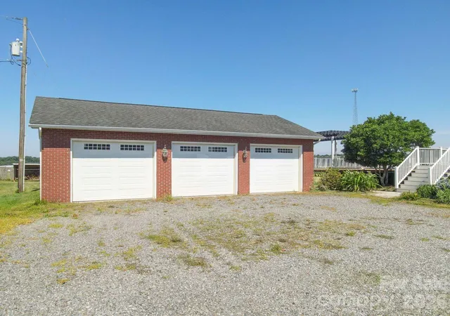 Homes for sale in Stony Point, NC | 809 New Sterling Rd, Stony Point, NC 28678 | MLS# 4393508