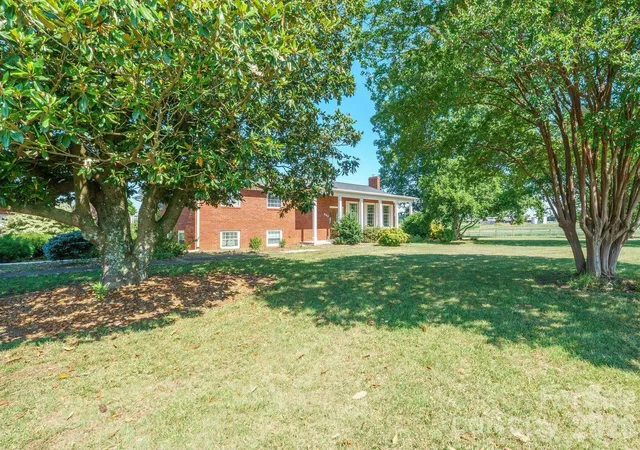 Homes for sale in Stony Point, NC | 809 New Sterling Rd, Stony Point, NC 28678 | MLS# 4393508