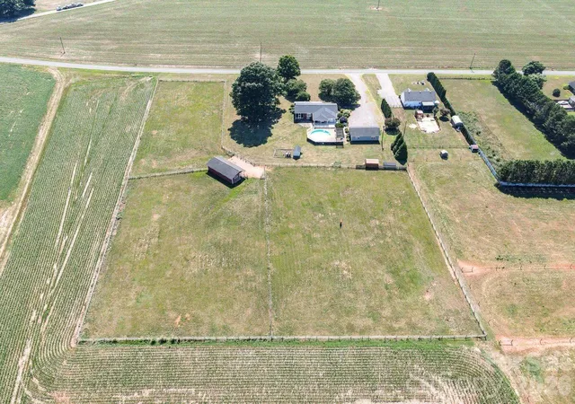 Photo 1 of Single family home for sale at 809 New Sterling Rd, Stony Point, NC 28678 | MLS# 4393508 | Listing updated on 2026-08-25