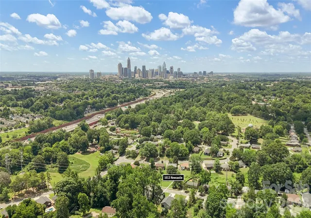 Photo 2 of Single family home for sale at 1613 Newcastle St, Charlotte, NC 28216 | MLS# 4393517 | Listing updated on 2026-08-09