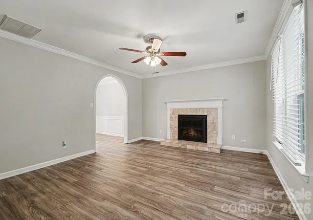 Photo 4 of Single family home for sale at 8904 Brown Oak Ct, Charlotte, NC 28227 | MLS# 4393518 | Listing updated on 2026-09-23