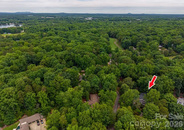 Photo 2 of Sale Pending at 40 Catawba Ridge Rd, Clover, SC 29710 | MLS# 4393526 | Listing updated on 2026-08-16