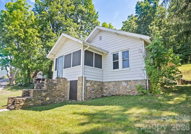 2nd image of 441 Main St, Clyde, NC 28721 | MLS# 4393557