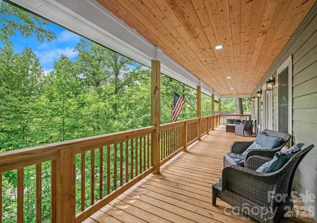 Photo 2 of Single family home for sale at 30 Sleeping Bear Ridge, Maggie Valley, NC 28751 | MLS# 4393573 | Listing updated on 2026-06-29