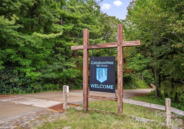 Photo 37 of Single family home for sale at 30 Sleeping Bear Ridge, Maggie Valley, NC 28751 | MLS# 4393573 | Listing updated on 2026-06-29