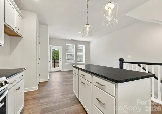 Photo 4 of Townhouse for sale at 3952 Craig Ave, Charlotte, NC 28211 | MLS# 4393588 | Listing updated on 2026-10-26