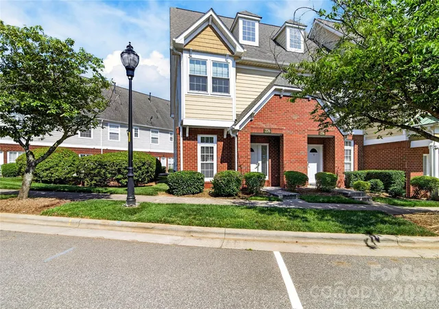 2nd image of 278 Davidson Gateway Dr, Davidson, NC 28036 | MLS# 4393609