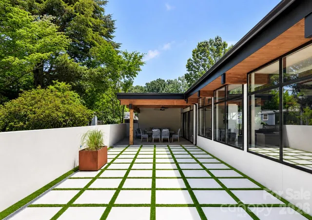 Photo 4 of Single family home for sale at 704 Charles Ave, Charlotte, NC 28205 | MLS# 4393616 | Listing updated on 2026-08-22