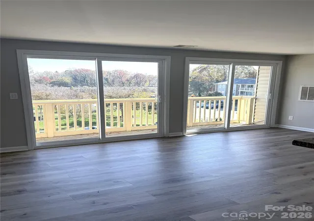image of 1604 Arlyn Cir #J, Charlotte, NC 28213 | MLS# 4393622