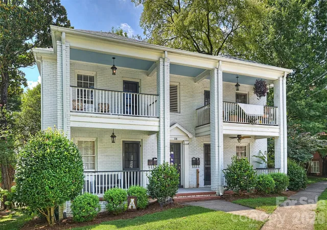 Photo 1 of Condo for sale at 118 N Laurel Ave, Charlotte, NC 28207 | MLS# 4393632 | Listing updated on 2026-10-02