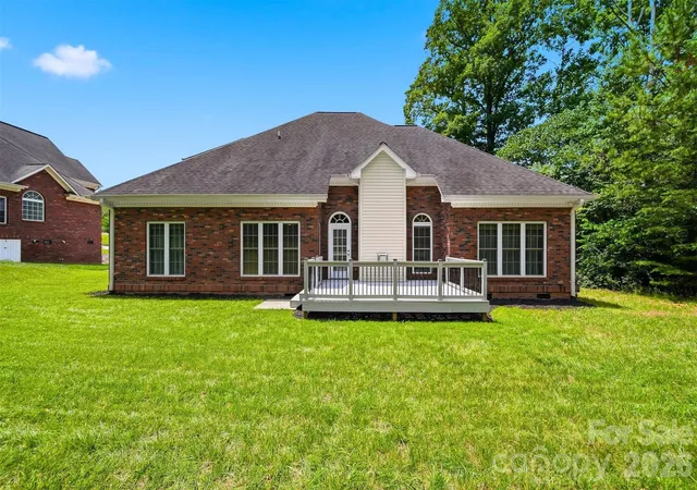 3rd image of 1110 Mayfield Cir Nw, Conover, NC 28613 | MLS# 4393654