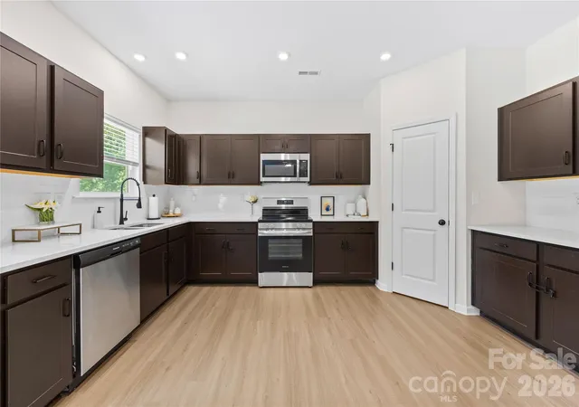 Photo 2 of Single family home for sale at 6230 Gala Ln, Charlotte, NC 28215 | MLS# 4393664 | Listing updated on 2026-09-29