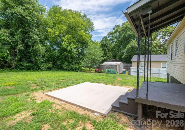 Homes for sale in Belmont, NC | 913 Edgemont Ave, Belmont, NC 28012 | MLS# 4393676