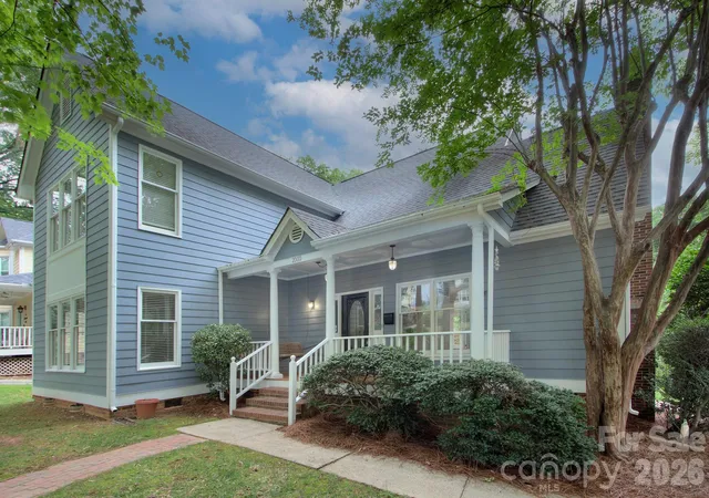 Photo 1 of Single family home for sale at 2000 Victorian Pl, Charlotte, NC 28203 | MLS# 4393683 | Listing updated on 2026-09-29