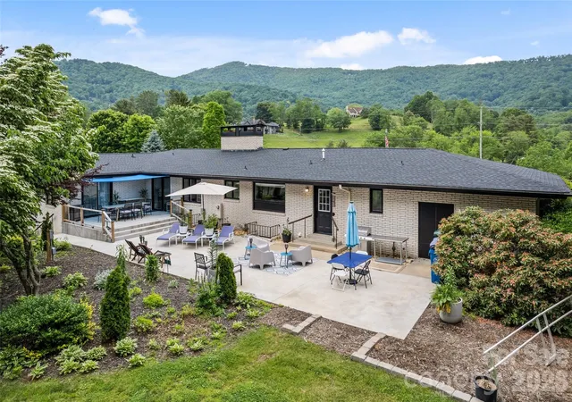 3rd image of 225 Valley View Ter, Waynesville, NC 28786 | MLS# 4393686