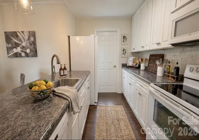 2nd image of 12334 Danby Rd, Pineville, NC 28134 | MLS# 4393696