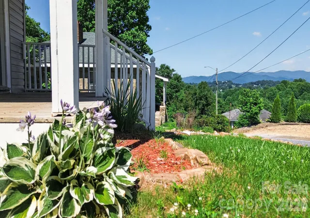 Photo 18 of Single family home for sale at 80 Ridge St, Marion, NC 28752 | MLS# 4393698 | Listing updated on 2026-09-02