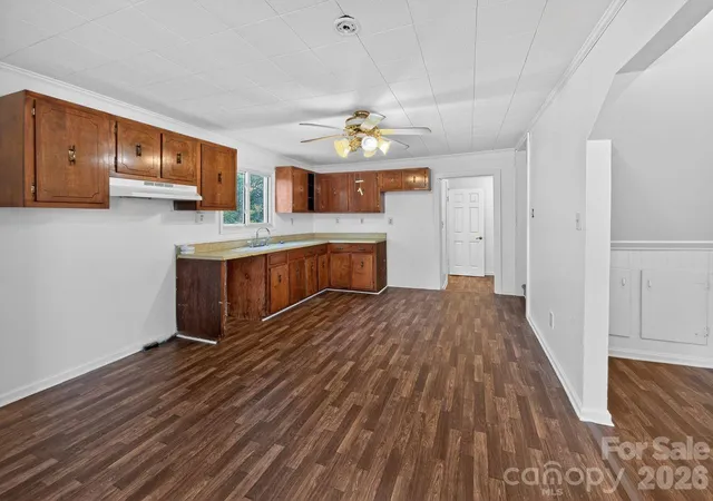 Photo 4 of Single family home for sale at 80 Ridge St, Marion, NC 28752 | MLS# 4393698 | Listing updated on 2026-09-02