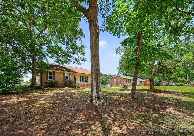 Photo 4 of Sale Pending at 2570 Watson Dr, Lancaster, SC 29720 | MLS# 4393725 | Listing updated on 2026-07-08