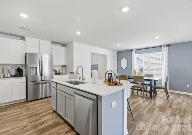 3rd image of 601 Hot Springs Dr, Kannapolis, NC 28081 | MLS# 4393748