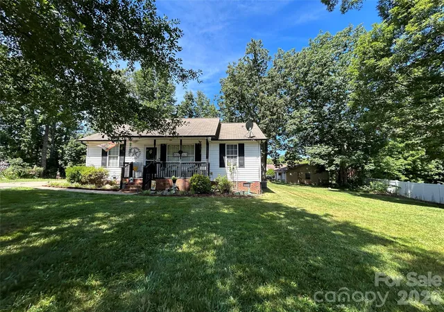2nd image of 143 Allendale St, Lincolnton, NC 28092 | MLS# 4393779