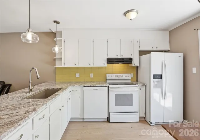 3rd image of 137 Glenwood Dr #D, Rock Hill, SC 29732 | MLS# 4393792