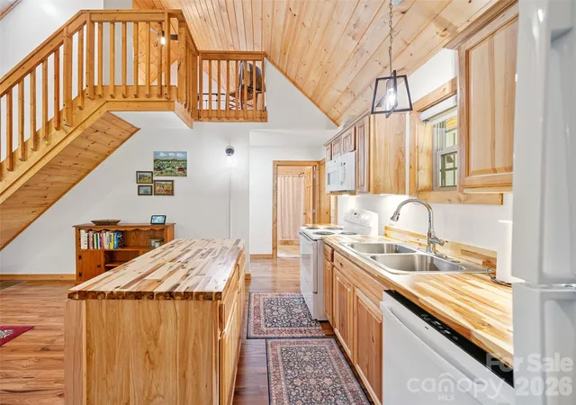 Photo 5 of Single family home for sale at 109 Tall Timber Ln, Green Mountain, NC 28740 | MLS# 4393810 | Listing updated on 2026-08-12