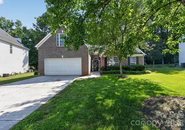 Homes for sale in Indian Land, SC | 1306 Cool Mist Ct, Indian Land, SC 29707 | MLS# 4393821