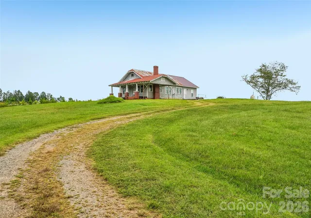 Photo 3 of Single family home for sale at 4806 Harmony Hwy, Hamptonville, NC 27020 | MLS# 4393822 | Listing updated on 2026-09-24