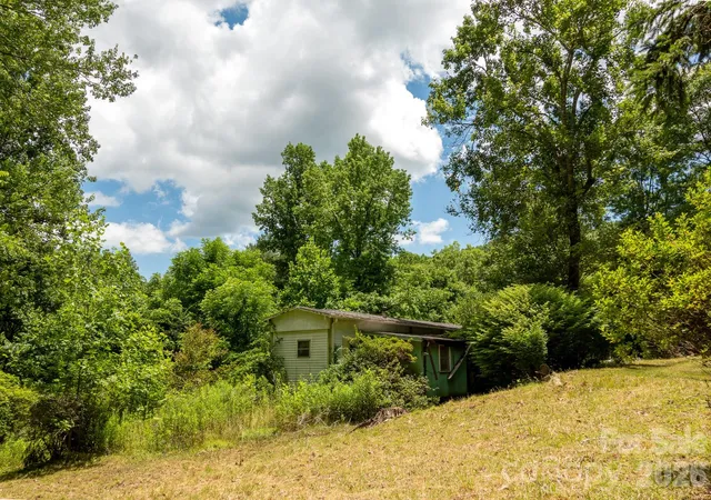 Photo 4 of Land for sale at 82 Englewood Dr, Hendersonville, NC 28739 | MLS# 4393824 | Listing updated on 2026-06-25