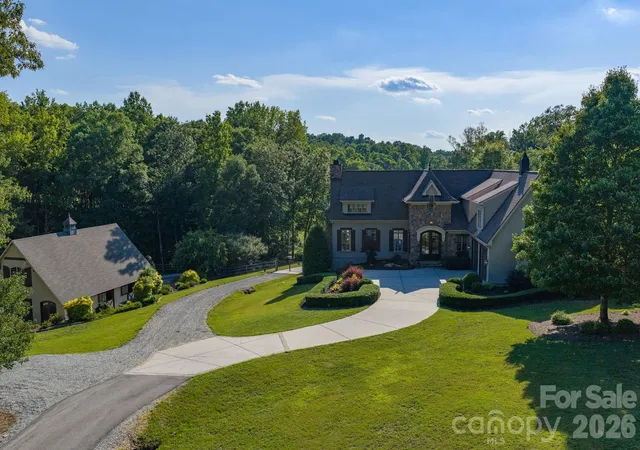 Photo 2 of Single family home for sale at 8528 Waxhaw Crk Rd, Waxhaw, NC 28173 | MLS# 4393838 | Listing updated on 2026-10-12