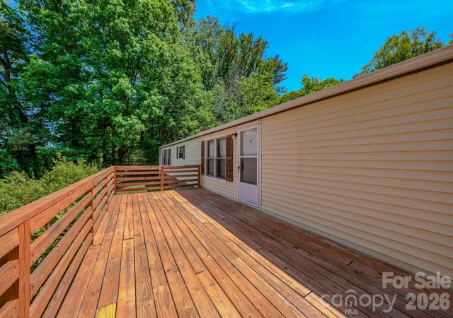 Photo 3 of Sale Pending at 12 Sweet Birch Dr, Alexander, NC 28701 | MLS# 4393872 | Listing updated on 2026-09-21