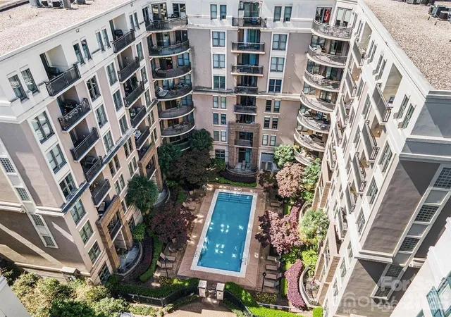 4th image of 718 W Trade St #707, Charlotte, NC 28202 | MLS# 4393877