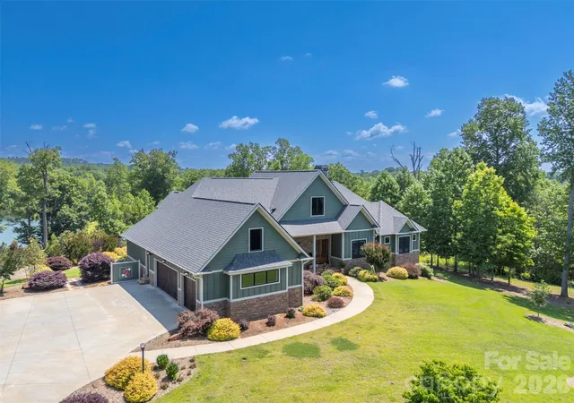 Photo 3 of Single family home for sale at 398 Mapleton Ln, Columbus, NC 28722 | MLS# 4393897 | Listing updated on 2026-06-19