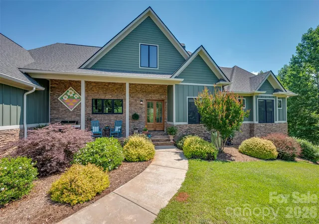 Photo 4 of Single family home for sale at 398 Mapleton Ln, Columbus, NC 28722 | MLS# 4393897 | Listing updated on 2026-06-19
