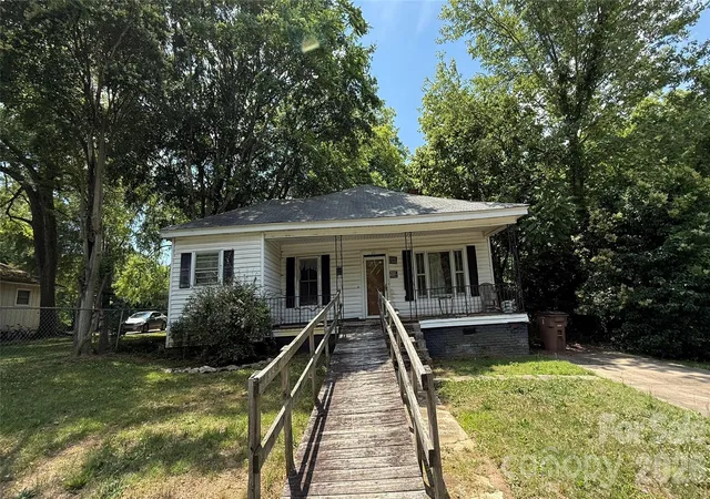 Homes for sale in Shelby, NC | 416 Martin St, Shelby, NC 28150 | MLS# 4393918