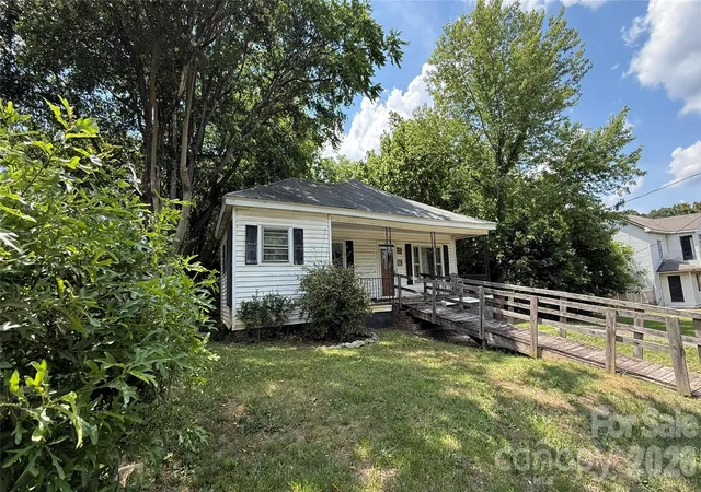 Homes for sale in Shelby, NC | 416 Martin St, Shelby, NC 28150 | MLS# 4393918