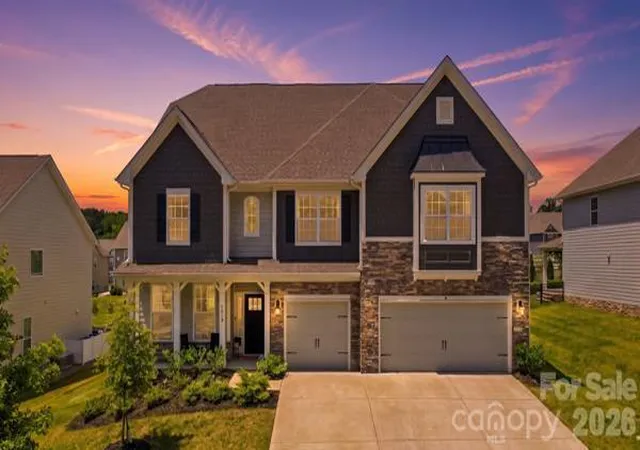 Photo 1 of Single family home for sale at 9010 Surry Spring Ln, Huntersville, NC 28078 | MLS# 4393945 | Listing updated on 2026-10-24
