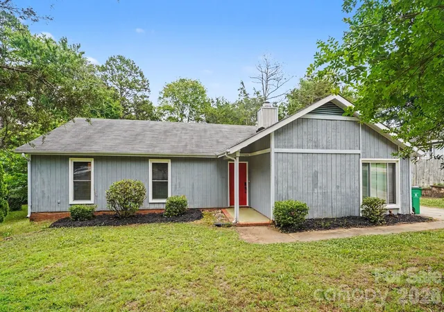 Photo 1 of Single family home for sale at 11613 Rimrock Cyn Dr, Charlotte, NC 28226 | MLS# 4393969 | Listing updated on 2026-08-21