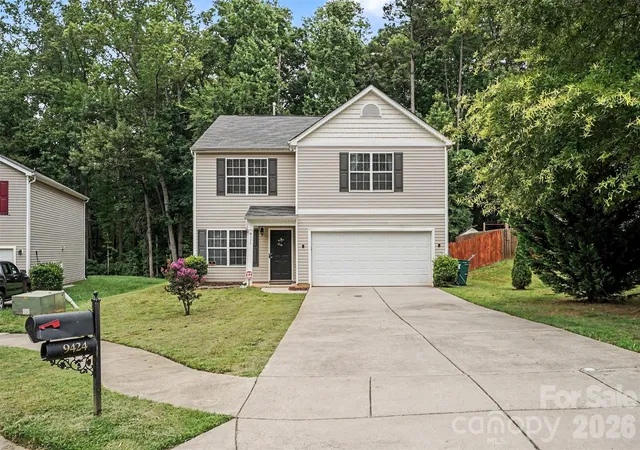 Photo 1 of Sale Pending at 9424 Quilting Bee Ln, Charlotte, NC 28216 | MLS# 4393973 | Listing updated on 2026-08-04