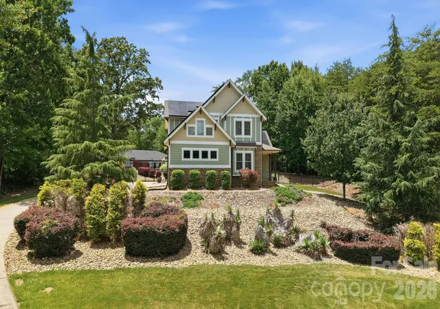 Homes for sale in Belmont, NC | 1104 Sawtooth Oak Ln, Belmont, NC 28012 | MLS# 4393976
