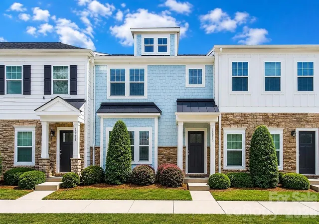 Townhouse for sale at 15033 Meacham Farm Dr, Huntersville, NC 28078 | MLS# 4393977