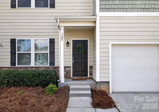 Photo 3 of Sale Pending at 122 Canada Dr, Statesville, NC | MLS# 4393982 | Listing updated on 2026-09-21