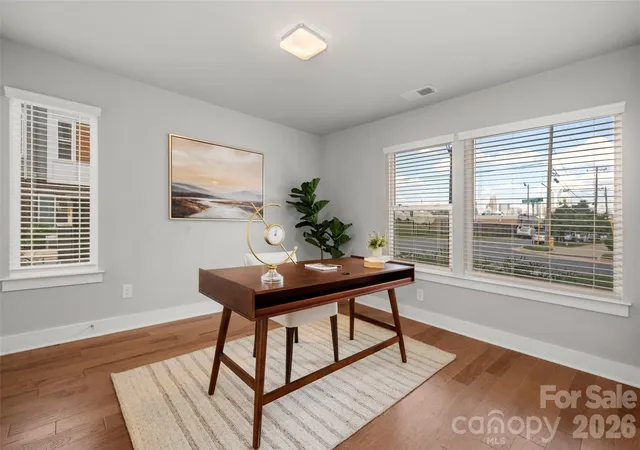 5th image of 2104 Bryant Park Dr, Charlotte, NC 28208 | MLS# 4394009