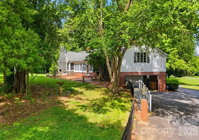 46th image of 826 S College Ave, Newton, NC 28658 | MLS# 4394019