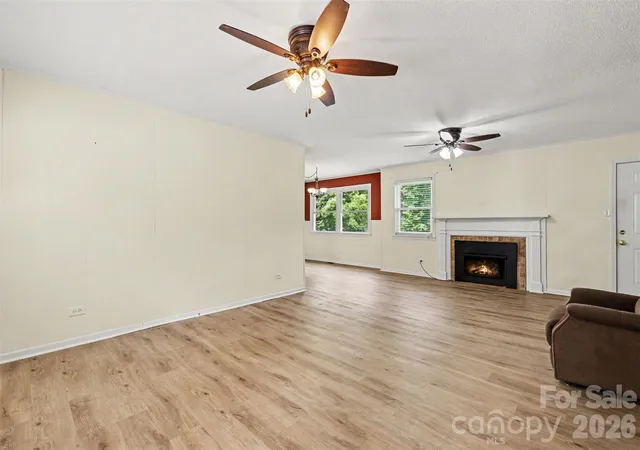 Photo 3 of Single family home for sale at 217 Oakwood Ave, York, SC 29745 | MLS# 4394029 | Listing updated on 2026-10-15